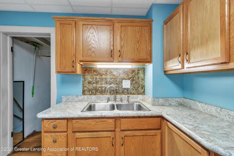 201 E Mount Hope Ave, Lansing, MI 48910 photo 19