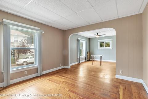 201 E Mount Hope Ave, Lansing, MI 48910 photo 12