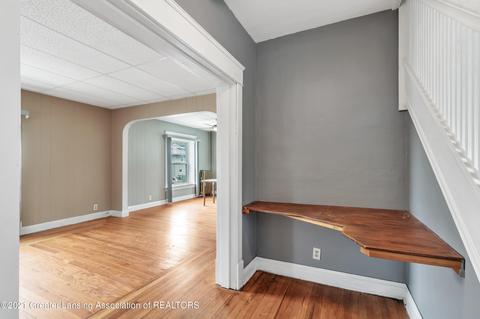 201 E Mount Hope Ave, Lansing, MI 48910 photo 9