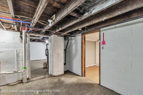 201 E Mount Hope Ave, Lansing, MI 48910 photo 35