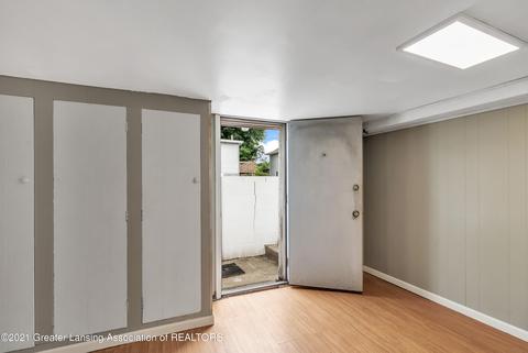 201 E Mount Hope Ave, Lansing, MI 48910 photo 37