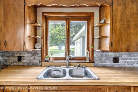 1611 S Baldwin Rd, Ithaca, MI 48847 photo 9