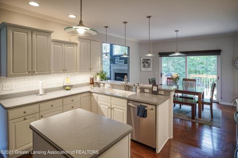 5587 White Ash Ln, Haslett, MI 48840 photo 19