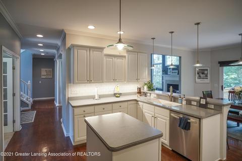 5587 White Ash Ln, Haslett, MI 48840 photo 20