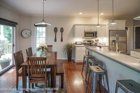 5587 White Ash Ln, Haslett, MI 48840 photo 14