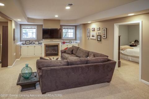 5587 White Ash Ln, Haslett, MI 48840 photo 68
