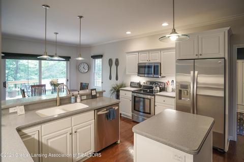 5587 White Ash Ln, Haslett, MI 48840 photo 22