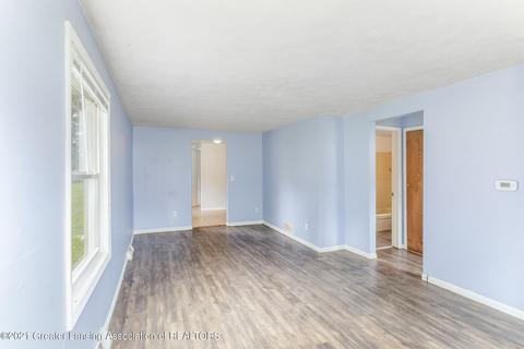 1345 Bennett Rd, Lansing, MI 48906 photo 6
