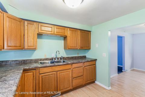 1345 Bennett Rd, Lansing, MI 48906 photo 12