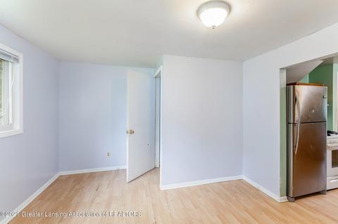 1345 Bennett Rd, Lansing, MI 48906 photo 10