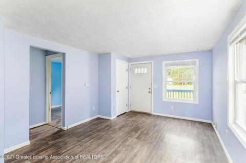 1345 Bennett Rd, Lansing, MI 48906 photo 5
