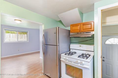 1345 Bennett Rd, Lansing, MI 48906 photo 13