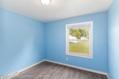 1345 Bennett Rd, Lansing, MI 48906 photo 7