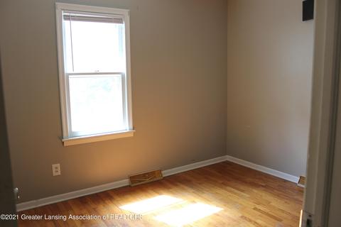 6342 Rosedale Rd, Lansing, MI 48911 photo 15