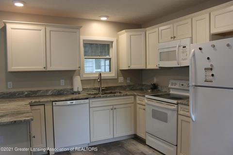 6342 Rosedale Rd, Lansing, MI 48911 photo 8