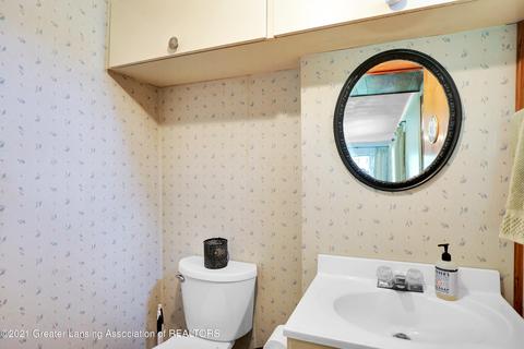 1401 W Webb Rd, Dewitt, MI 48820 photo 15