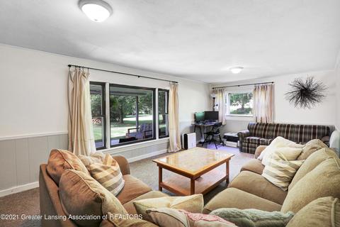1401 W Webb Rd, Dewitt, MI 48820 photo 13