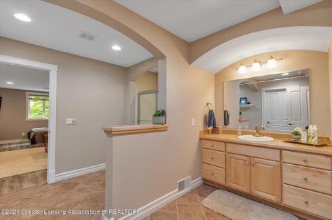 11523 Hidden Spring Trl, Dewitt, MI 48820 photo 54