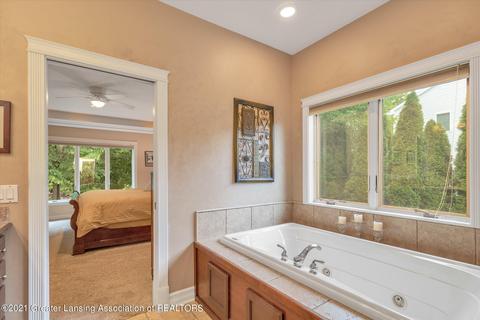 11523 Hidden Spring Trl, Dewitt, MI 48820 photo 31