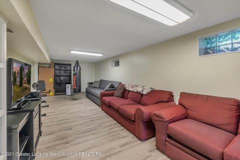 1354 W Webb Rd, Dewitt, MI 48820 photo 22