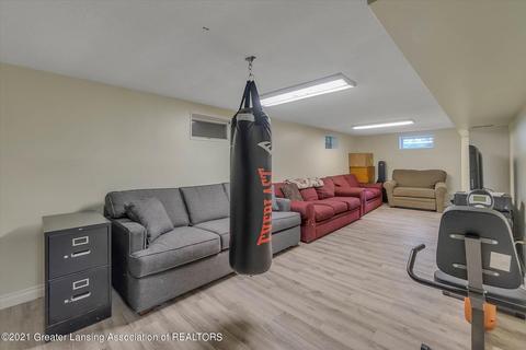1354 W Webb Rd, Dewitt, MI 48820 photo 23