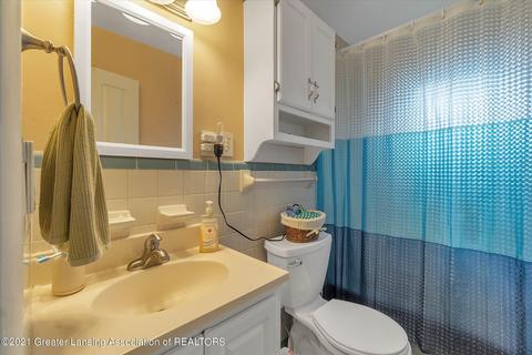 1354 W Webb Rd, Dewitt, MI 48820 photo 16