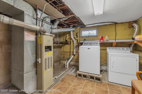 1354 W Webb Rd, Dewitt, MI 48820 photo 21