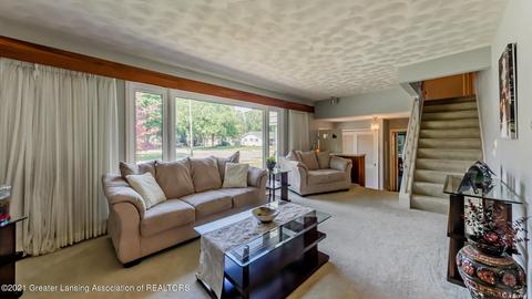 766 E Maple St, Mason, MI 48854 photo 3