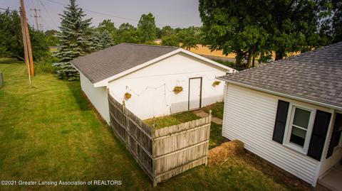 14070 S Wright Rd, Eagle, MI 48822 photo 3