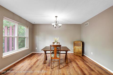 401 W Rolfe St, Perry, MI 48872 photo 9