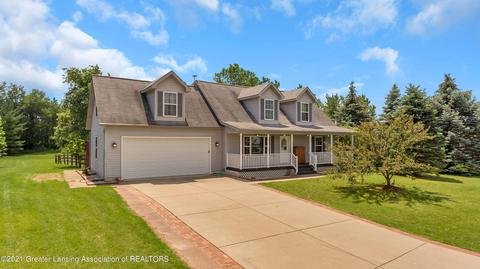 401 W Rolfe St, Perry, MI 48872 photo 2