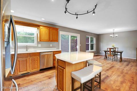 401 W Rolfe St, Perry, MI 48872 photo 5
