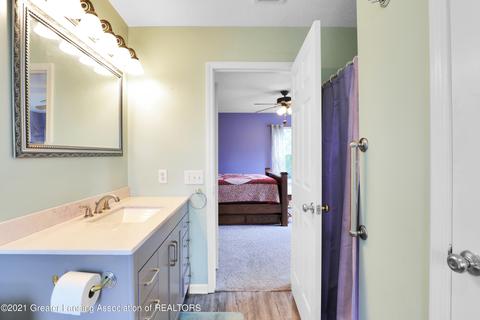 401 W Rolfe St, Perry, MI 48872 photo 15