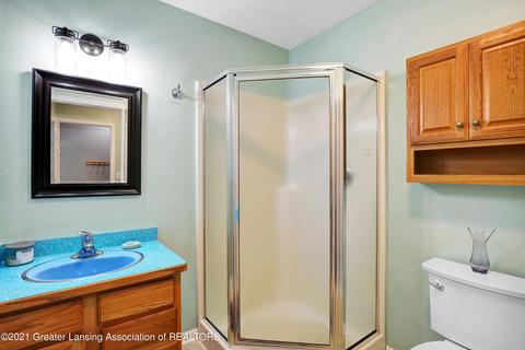 401 W Rolfe St, Perry, MI 48872 photo 17