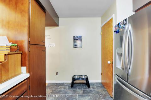 3000 Lyons Ave, Lansing, MI 48910 photo 7