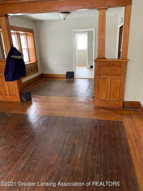 1137 E Malcolm X St, Lansing, MI 48912 photo 4