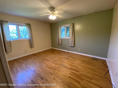 15500 Peacock Rd, Haslett, MI 48840 photo 9
