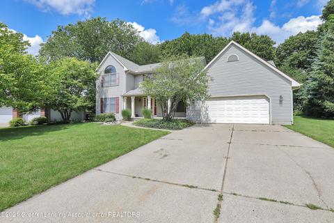 201 Windy Rush Ln, Dewitt, MI 48820 photo 2