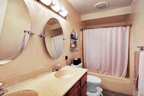 201 Windy Rush Ln, Dewitt, MI 48820 photo 25