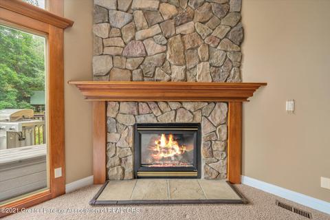 8100 Casandra Ln, Haslett, MI 48840 photo 11
