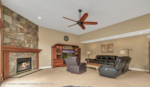 8100 Casandra Ln, Haslett, MI 48840 photo 10