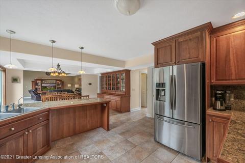 8100 Casandra Ln, Haslett, MI 48840 photo 15