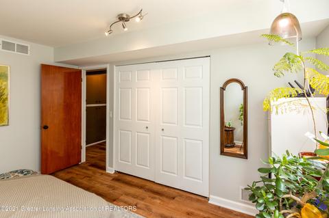 1806 Springfield, Lansing, MI 48912 photo 25