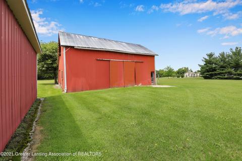 8360 S Dewitt Rd, Dewitt, MI 48820 photo 3