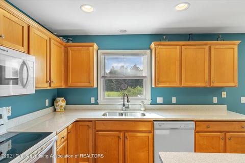 3172 Traci Ln, Dewitt, MI 48820 photo 19