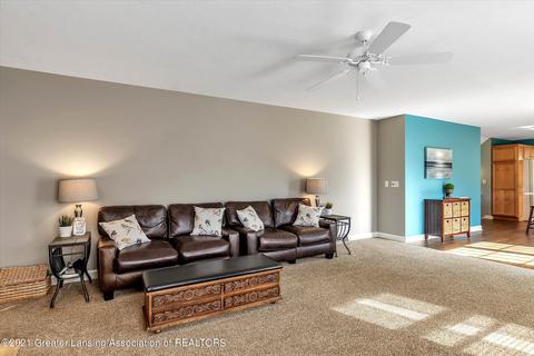 3172 Traci Ln, Dewitt, MI 48820 photo 15