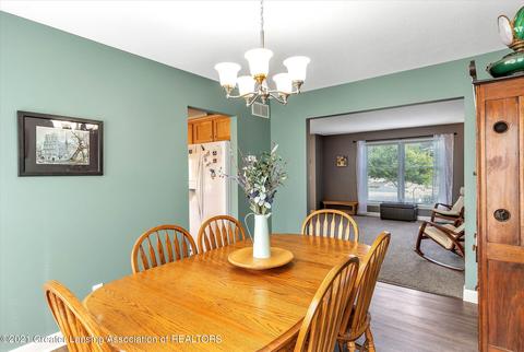 3172 Traci Ln, Dewitt, MI 48820 photo 12