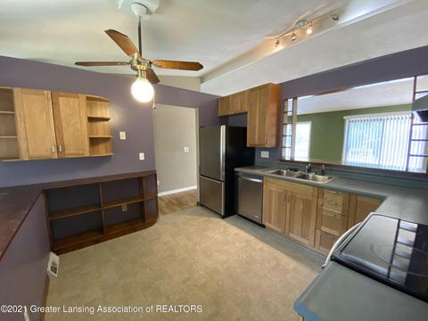 4219 Killarney Ct, Lansing, MI 48911 photo 6