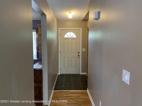 4219 Killarney Ct, Lansing, MI 48911 photo 3
