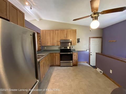 4219 Killarney Ct, Lansing, MI 48911 photo 9